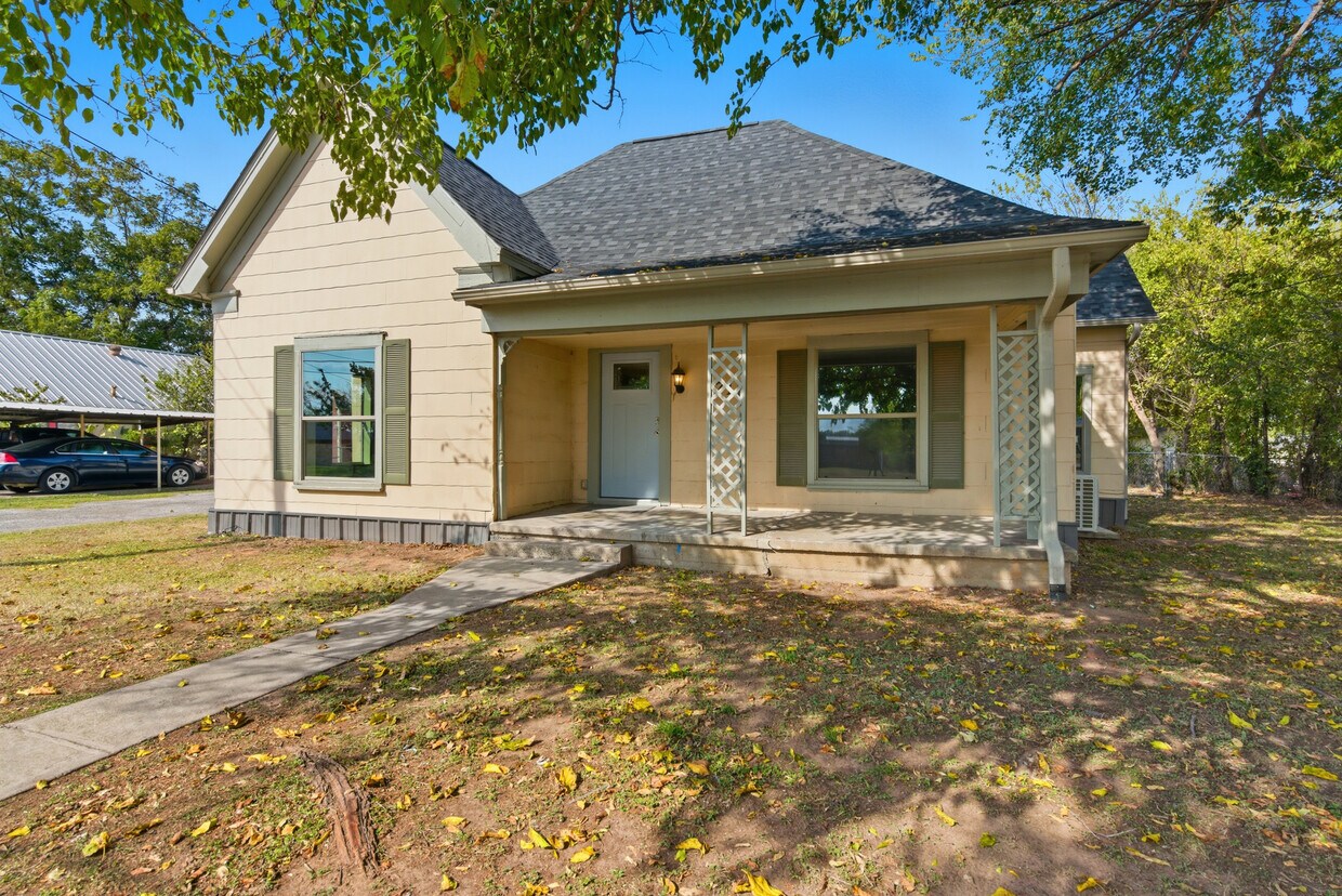 Foto principal - 1711 Halsell St