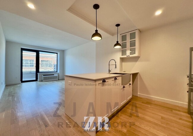 Building Photo - 409 Eastern Pkwy