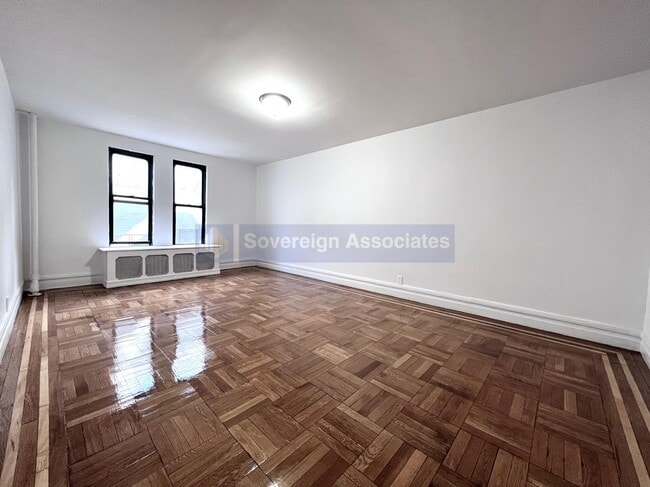 Foto del edificio - 400 Fort Washington Avenue