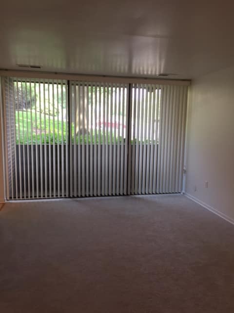 Building Photo - 8709 Hayshed Ln