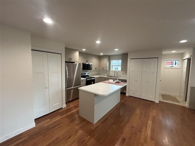 Foto del edificio - 118 S Harkness St