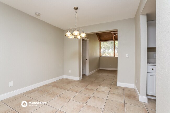 Building Photo - 2940 Blind Owl Dr