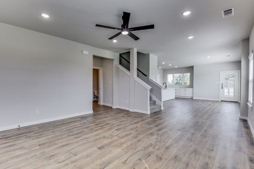 Foto del edificio - EDGEWOOD ESTATES NOW PRE-LEASING! LUXURIOU...