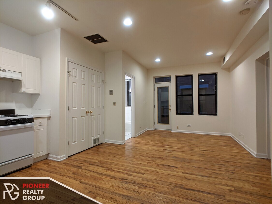 Foto principal - 912 W Dakin St