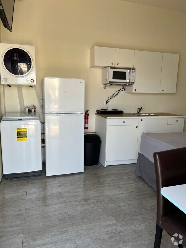 89128 Studio Apartments under 1,200