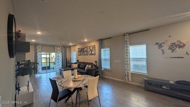 Foto del edificio - 3956 Bloomfield Ct