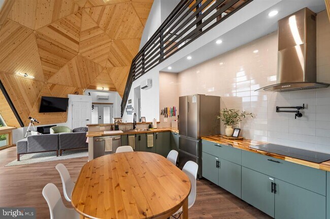 Foto del edificio - 331 Pomeroy Rd