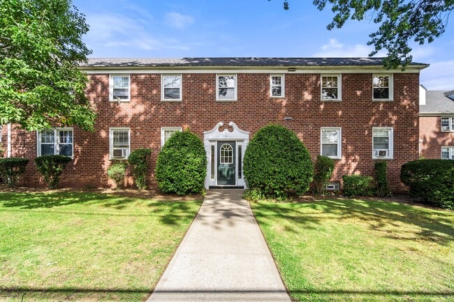 Building Photo - Styertowne Apartments