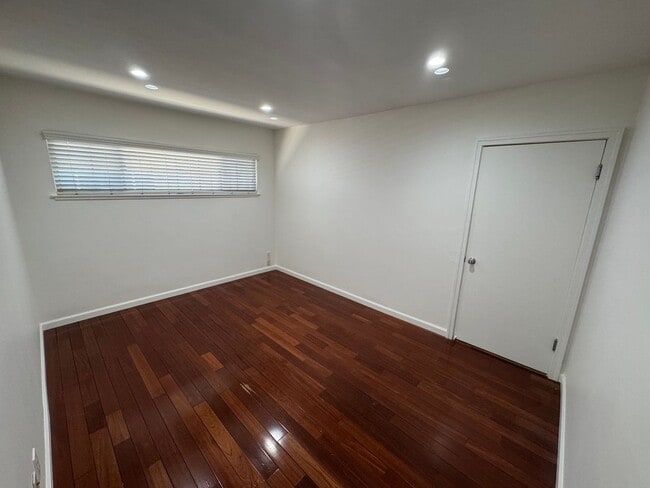 Foto del edificio - Charming 3 Bed, 2 Bath Single Family Home ...