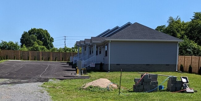 Building Photo - 80 Sunrise Ln