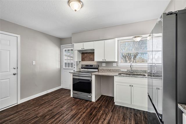 Foto del edificio - 4021 Happy Canyon Dr