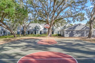 Building Photo - Wellington Woods