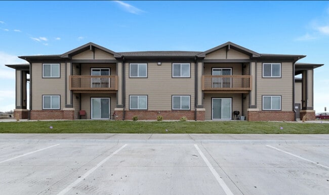 Building Photo - Golden Ridge