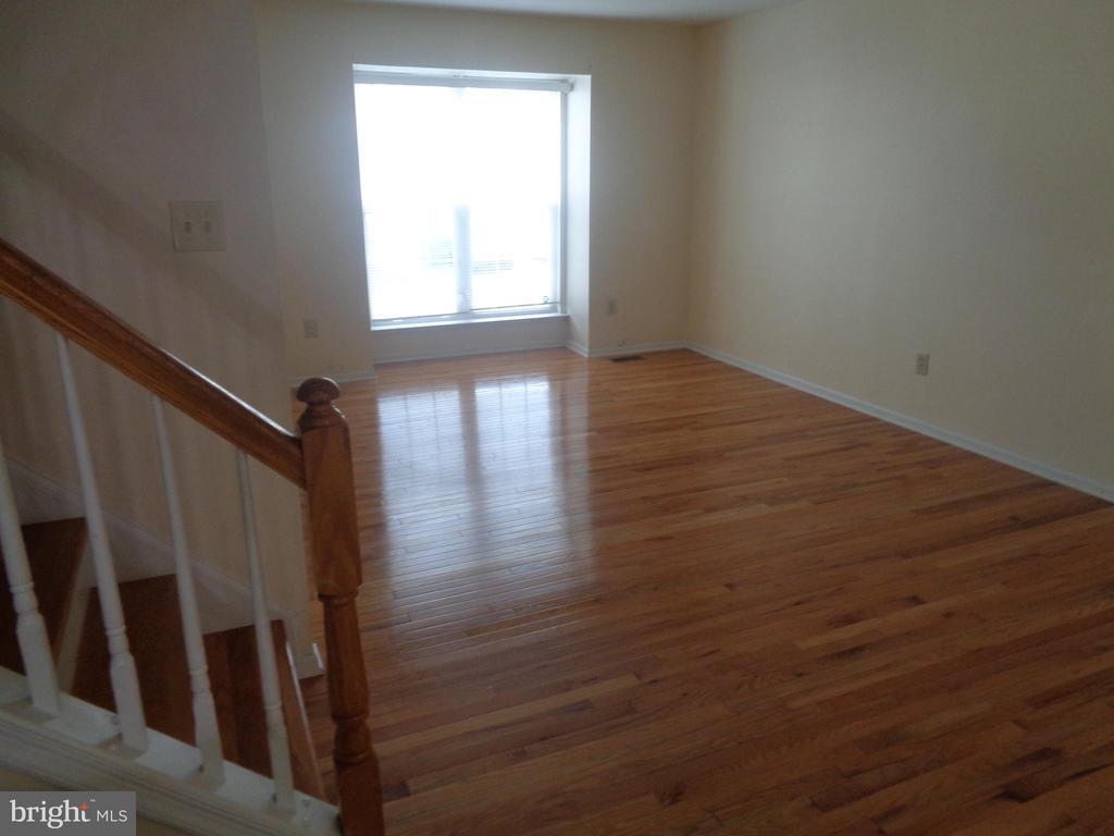 Primary Photo - 13 Denny Cir