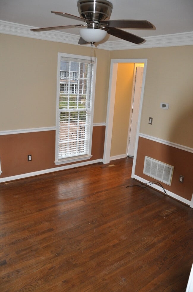 Building Photo - Forest Acres Cul-De-Sac