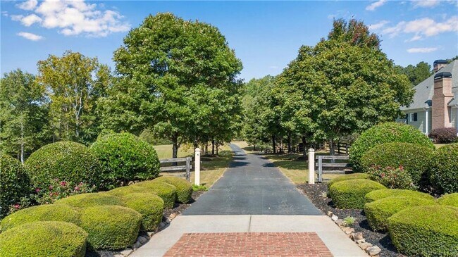 Building Photo - 8335 Hurakan Creek Crossing