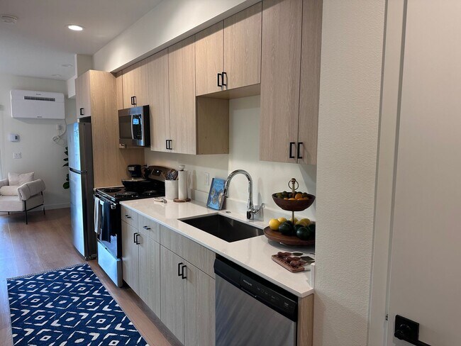 Foto del edificio - Gracious Brand New 461 Sq. Ft. apartment in Everett!