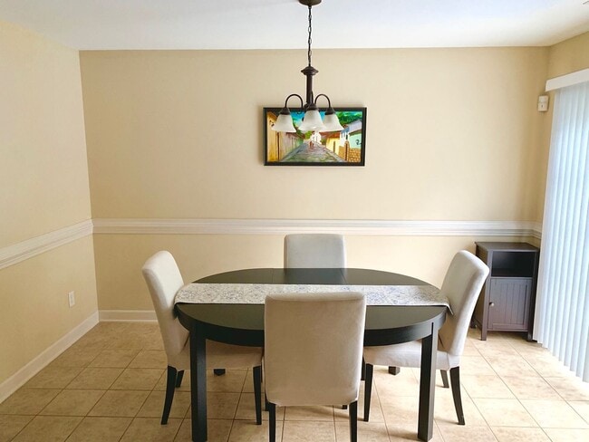 Foto del edificio - Beautiful 3 Bed 2 Bath Home in Jack Britt