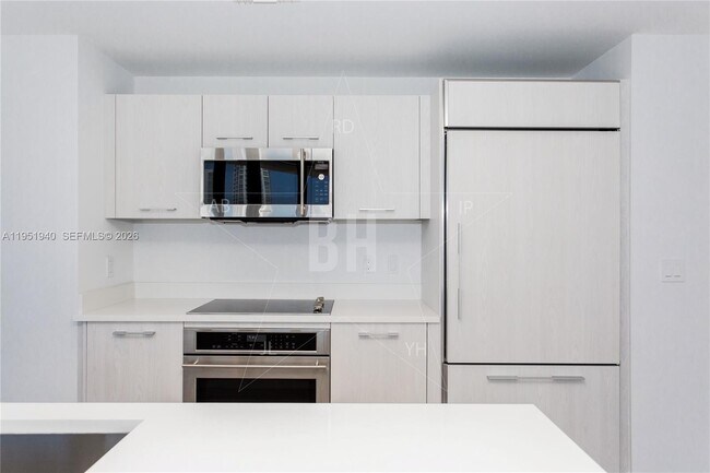 Foto del edificio - 45 SW 9th St