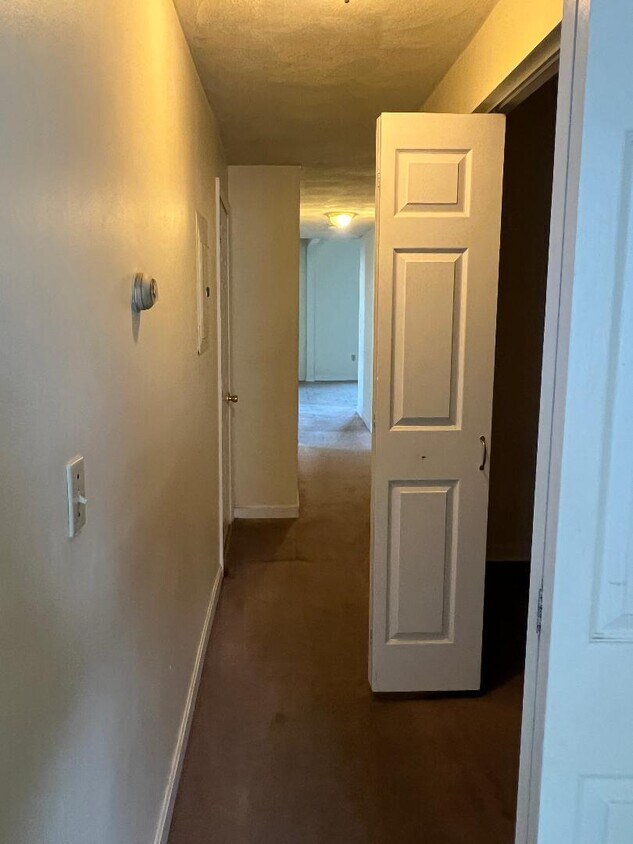 Foto principal - 571 Westford St