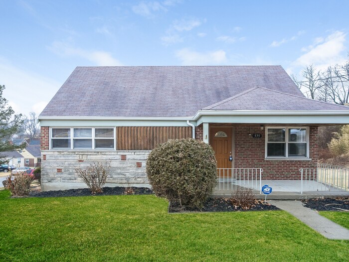 Primary Photo - Inviting Home with 4 Bedrooms