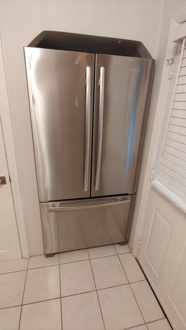 Foto del edificio - *Updated & Spacious 3BD/2BA Single-Family ...