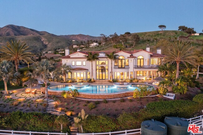 Foto del edificio - 6020 Bonsall Dr