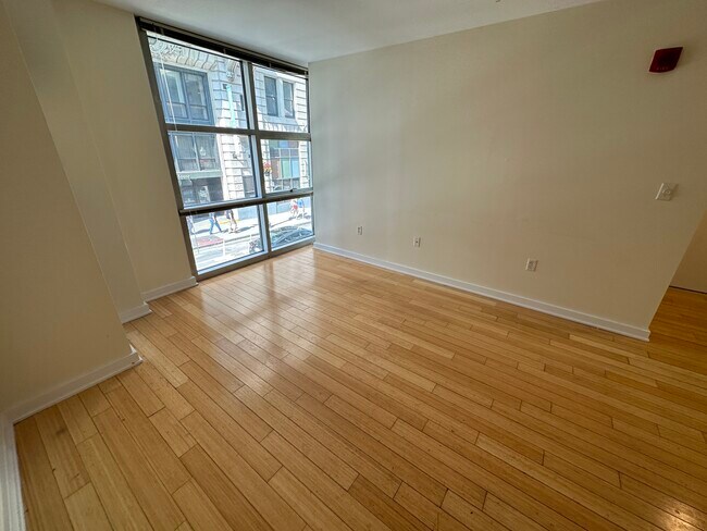Foto del edificio - 5 Boylston Pl
