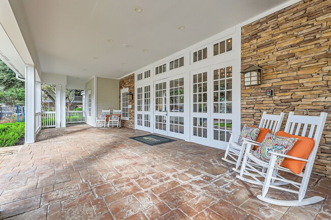 Apartamentos Republic House en Frisco Bridges — foto comunitaria - Republic House at Frisco Bridges