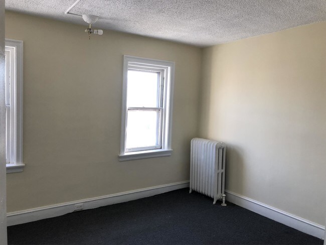 Foto del edificio - 721 W Fisher Ave