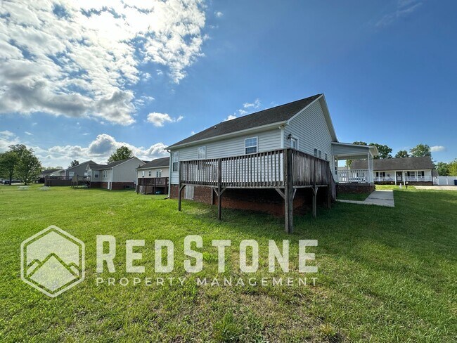 Building Photo - 812 Jennings Berry Dr