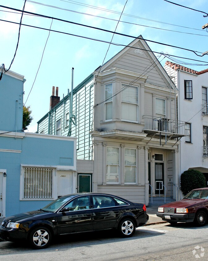 Building Photo - 2805-2807 Greenwich St