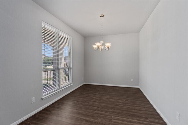 Foto del edificio - 17300 Antioch Ave