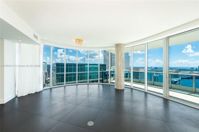 Foto del edificio - 200 Biscayne Boulevard Way