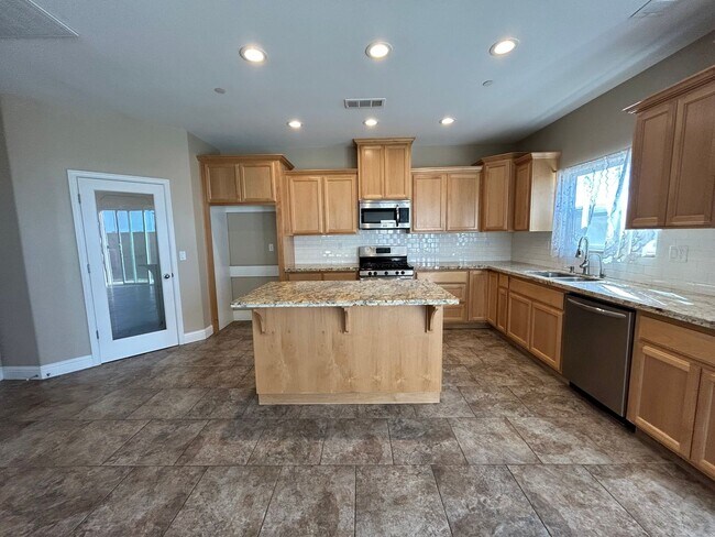 Building Photo - 3967 Bartley Ct