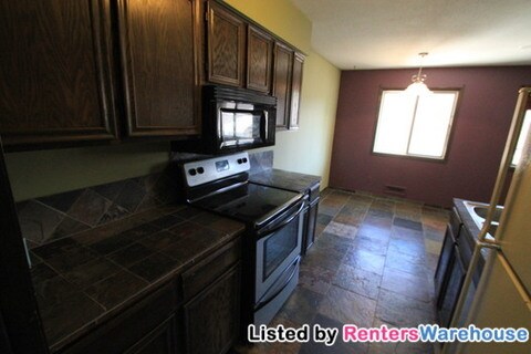 Foto del edificio - 12112 Drake St NW