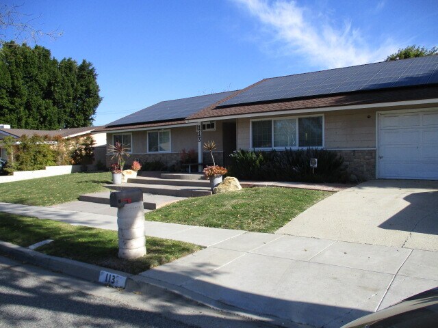Front - 113 W Janss Rd