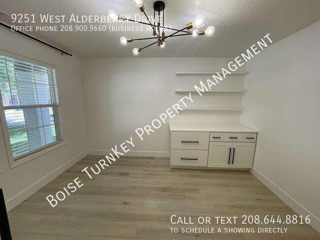 Foto del edificio - 9251 W Alderberry Dr