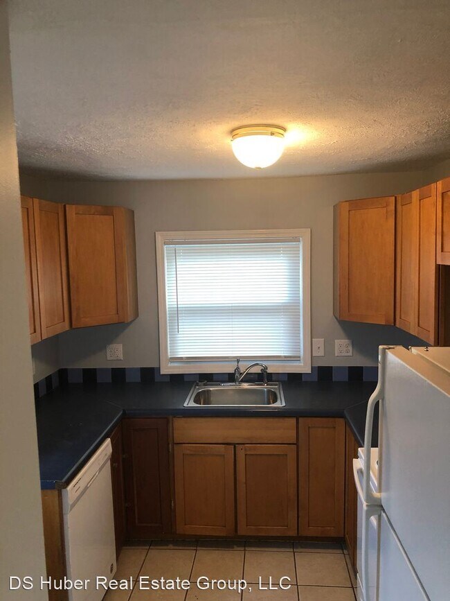 Building Photo - 2 br, 1.5 bath House - 1009 Euclid Place