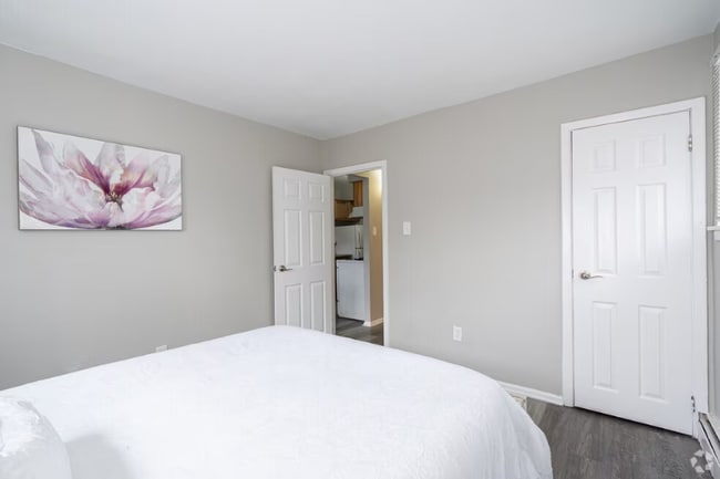 Foto del edificio - 630 W Fisher Ave