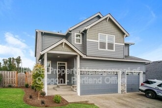 Building Photo - 1788 NE Gilbert Ln