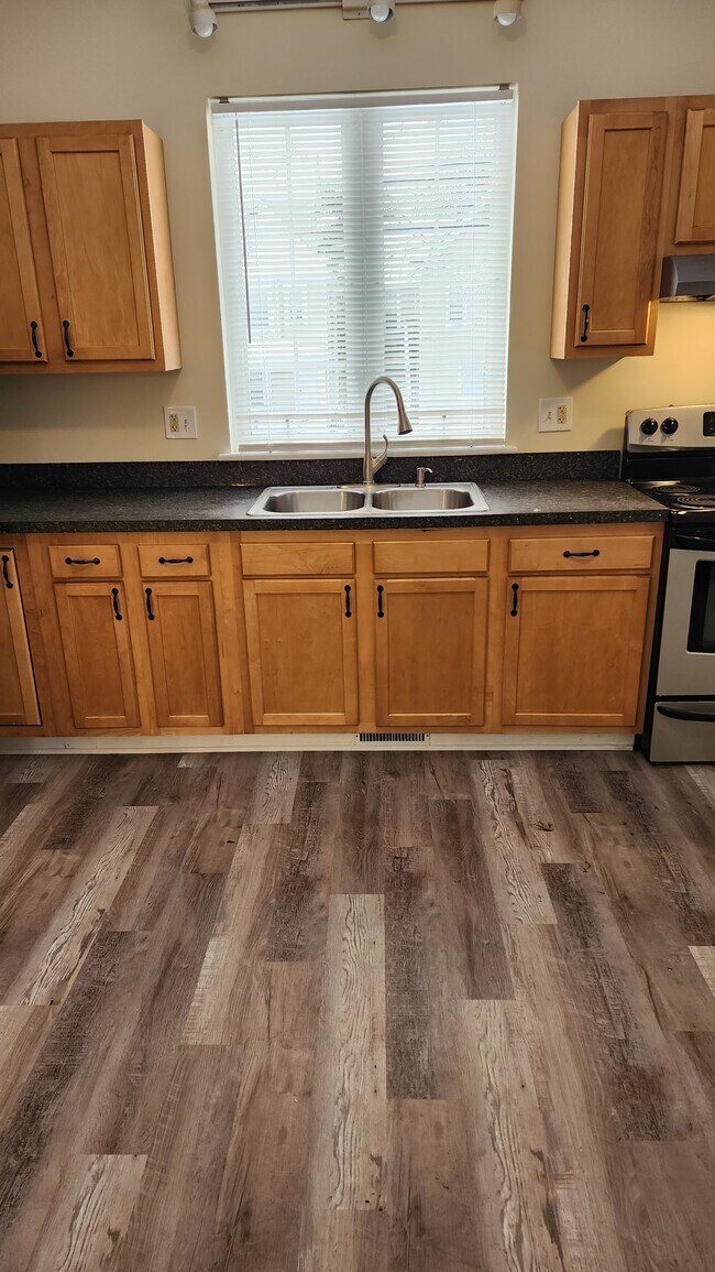 U1 - Kitchen - 42 S Adams St