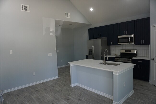 Foto del edificio - 11755 White Cedar St