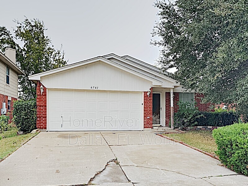 6741 Oregon Trail, Arlington, TX 76002 House for Rent in Arlington, TX