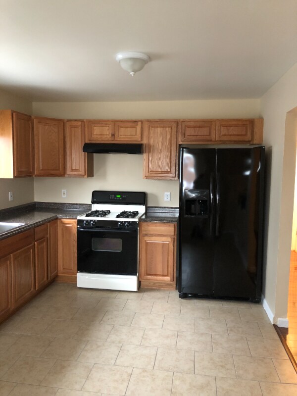 Foto del edificio - 563 E Guthrie Ave