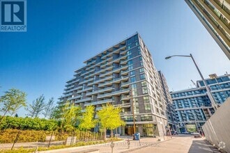 Building Photo - 1-721 Edgewater Dr