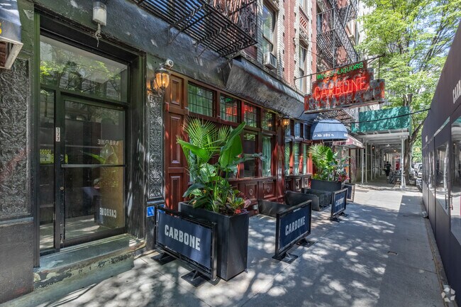 Foto del edificio - 177-181 Thompson St