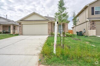 Building Photo - 121 Roanwood Dr