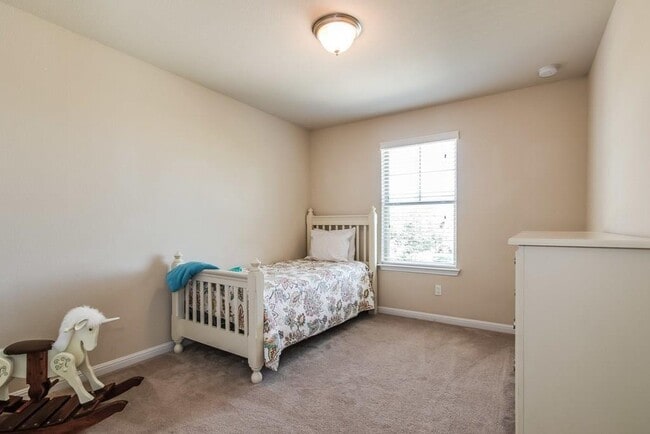 Building Photo - 244 Birch Dr