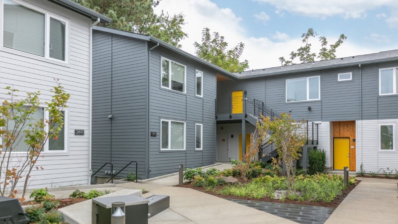 Photo - 3455 SE Gladstone St (Portland, OR)